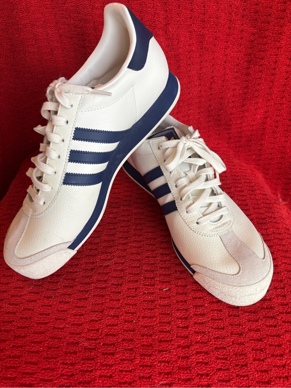Adidas Samoa White and Navy Men's Retro Athletic Sneakers